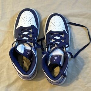 NIB Youth Nike Air Jordan 1 MD size 5.5 (equivalent to women’s 7)